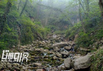 آبشار آب پری در استان مازندران