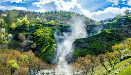 آبشار شلماش در آذربایجان غربی